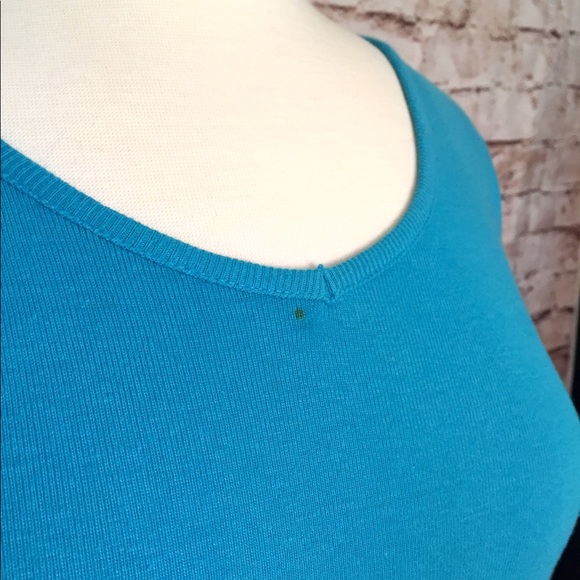 Aqua/blue top with beaded fringe - Picture 4 of 7